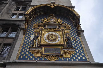 conciergerie clock in Paris
