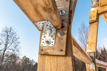 Elements and components of the construction of a hemispherical house