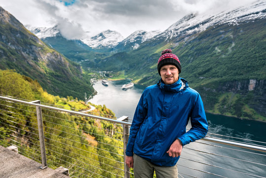 portrait of tourist over Geiranger fjord