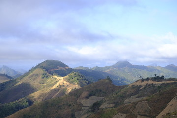 Obraz na płótnie Canvas view of mountains
