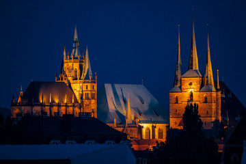 Erfurter Dom bei Nacht