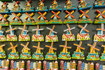 Amsterdam magnets