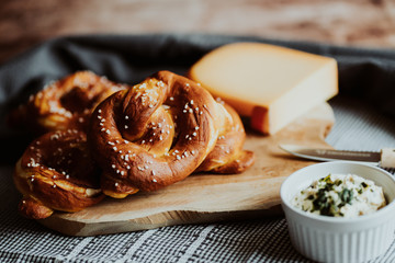 Soft und salty pretzel, moody food still life