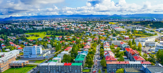 Obraz premium Kolorowe domy ulice Reykjavik Islandia