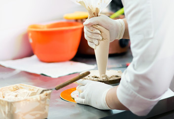 Obraz premium Chef cooking, Chef preparing food in the kitchen