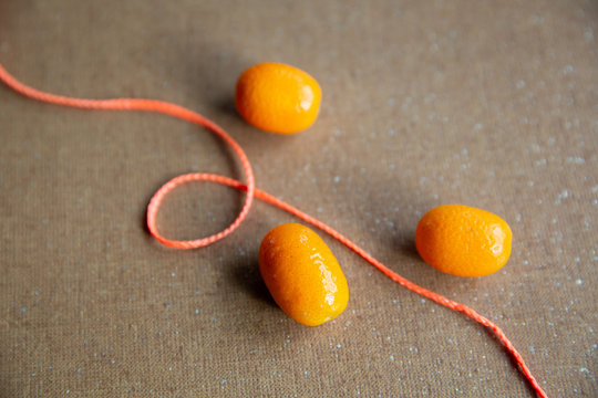 kumquats and string