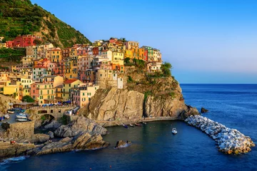 Fotobehang Manarola, Italië, een pittoresk dorpje in Cinque Terre © Boris Stroujko