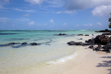 Fototapeta na wymiar The clear water and white beaches in Ile aux Cerfs, Mauritius