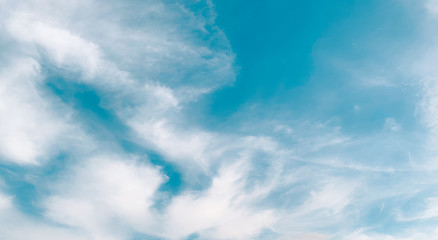 Obraz premium blue sky with white clouds