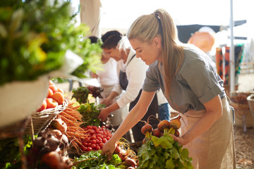 Woman worker at farmer‚Äôs market