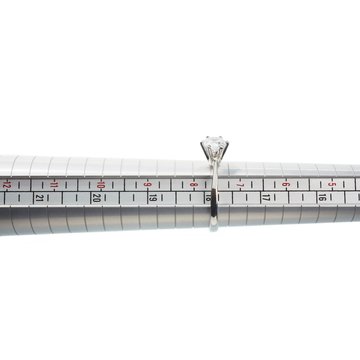 Ring size measuring tool and ring