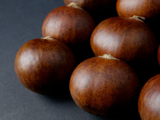 Chestnuts are grown as economic crops for selling seeds