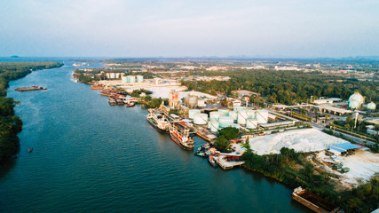 Fototapeta na wymiar High angle view of tapee river of surat thani,Thailand