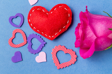 flower and heart for Valentine day gift on the blue background