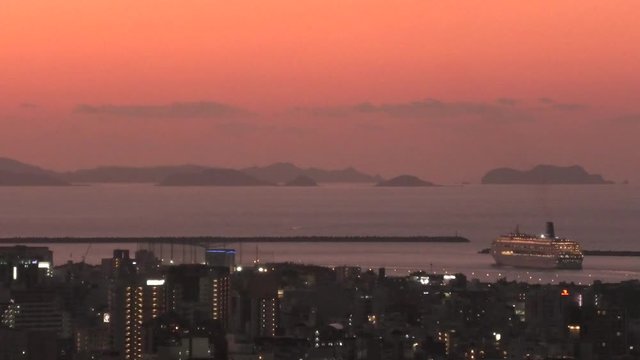 沖縄 首里から見る那覇の夕景