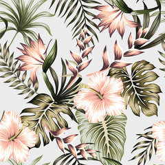 Tropische vintage groene bloemen palmbladeren roze hibiscus, strelitzia bloem naadloze patroon grijze achtergrond. Exotisch junglebehang.