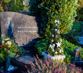 Weihnachten auf dem Friedhof