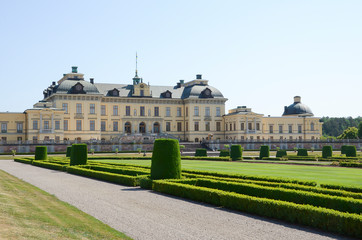 スウェーデン　ドロットニングホルム宮殿