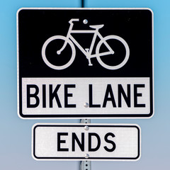 Square Warning traffic sign for the end of a Bike lane