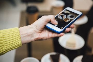 Shooting food on a smartphone