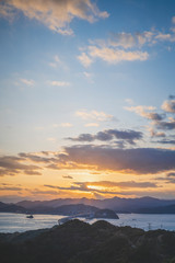 Obraz premium 夕焼けの空と海