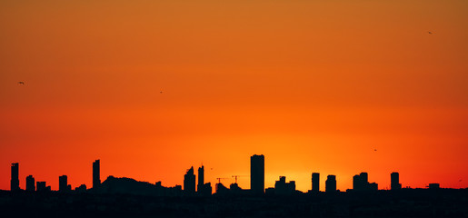 Fototapeta premium Sunset over Benidorm city skyline in Alicante
