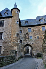 Fototapeta na wymiar Vieilles maisons à Uzerche (Corrèze)