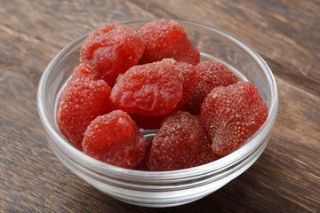  << dried fruit >> image of dried strawberry