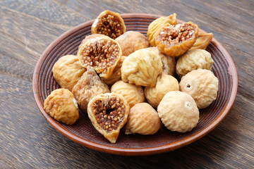  Image of dried soft figs from Iran