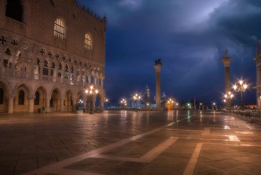 St Mark's Square at dusk (Venetian paths 182), Venice, Veneto, Italy