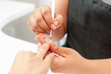 ネイルサロン 爪やすりでネイルを削る Wall Mural Wallpaper Murals Ocean Nikonos