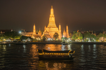 Naklejka premium THAILAND BANGKOK WAT ARUN