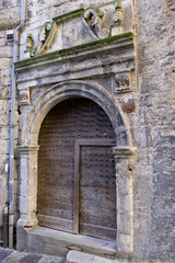 Porte entrée manoire