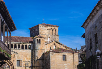 Fototapeta na wymiar Santa Juliana Church and monastery in Santillana del Mar town, Spain