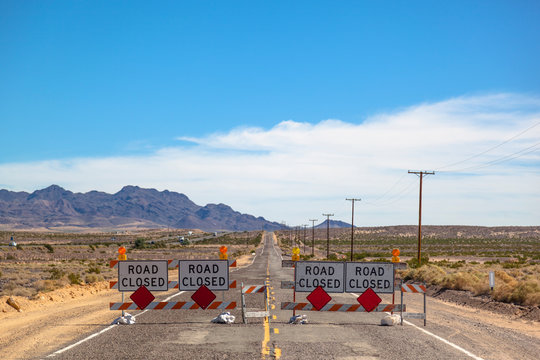 USA, California, Road barriers on old Route 66