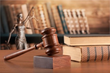 Gavel.