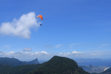 Fototapeta na wymiar Flying over Rio de Janeiro in a paraglider