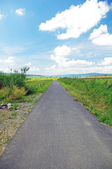 Fototapeta na wymiar Ścieżka rowerowa rowerowy szlak wokół Tatr