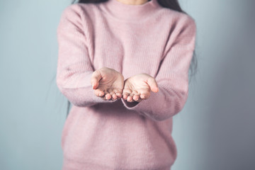 woman empty hand