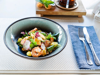 salad with shrimps