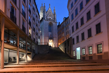Fototapeta premium Maria am Gestade church at night Inner Stadt Vienna Austria