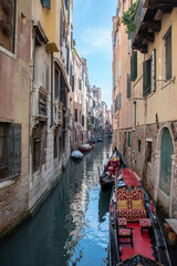 Fototapeta na wymiar Between the canals of Venice