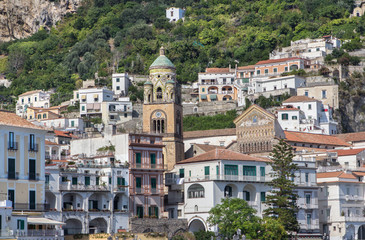 Fototapeta na wymiar Panoramic view of the Amalfi Cathedral and buildings, Italy
