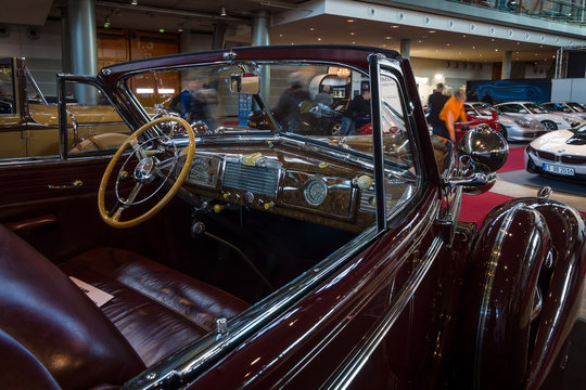 STUTTGART, GERMANY - MARCH 17, 2016: Cabin of full-size car Buick Roadmaster Convertible, 1938. Europe's greatest classic car exhibition "RETRO CLASSICS"