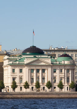 "Architecture Of Saint Petersburg". Saint-Petersburg. Russia