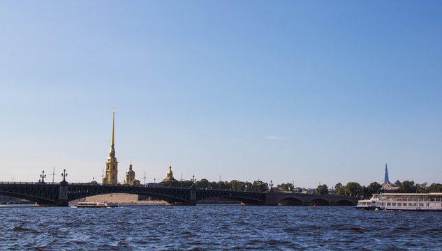 "Architecture Of Saint Petersburg". Saint-Petersburg. Russia