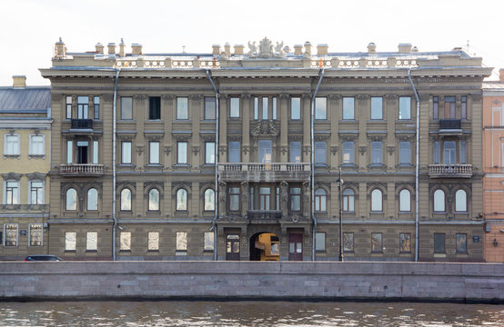 "Architecture Of Saint Petersburg". Saint-Petersburg. Russia