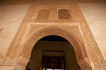 Obraz premium Decorations of Nasrid palace in the Alhambra complex, Granada, Andalusia, Spain