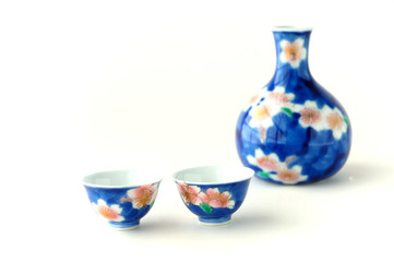 桜の絵の酒器セット