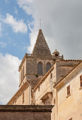 Fototapeta na wymiar Kirchturm Pfarrkirche Mare de Deu dels Angels, Sineu